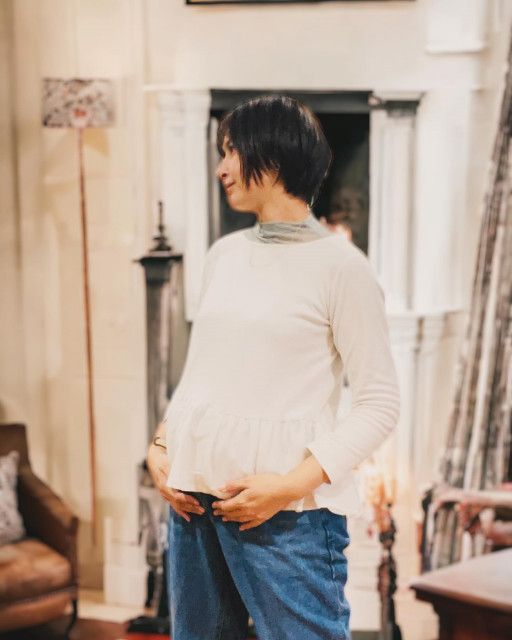 第4子妊娠中の加藤夏希がふっくらとしたお腹を披露！