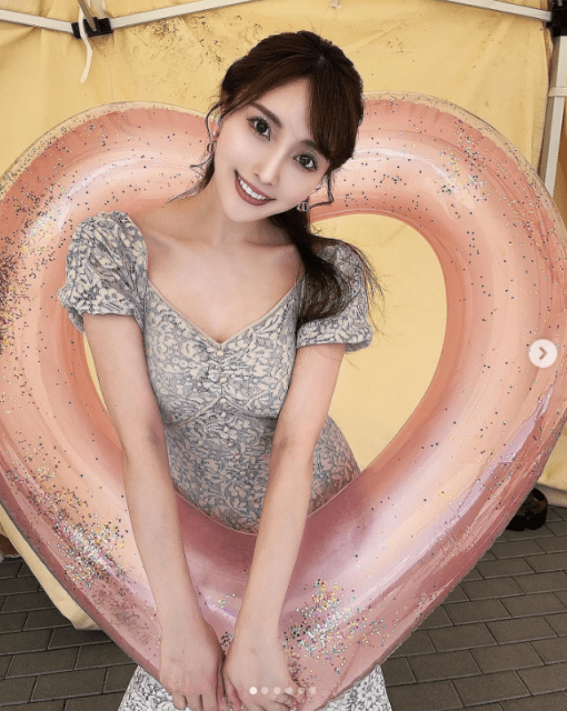 森咲智美「ハート💖にすっぽり」にっこり笑顔でファン魅了！ = スポーツ - 写真 - goo ニュース