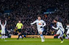大人気サッカー解説者 プレミアリーググッズをプレゼント企画