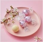 リンツ「リンドール さくら&クリーム」発売、ホワイトチョコレートの中に桜風味フィリング、春限定パッケージのギフト商品も