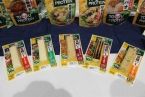 アサヒコ新商品発表、「豆腐バー」とオイル調味料を合わせた「サラダ豆腐」など発売