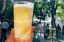 【さいたま新都心】国内外のクラフトビール300種類以上が集まる！「けやきひろば春のビール祭り」のアイキャッチ