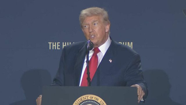 エプスタイン元被告の関連文書にトランプ氏の名前が記載　司法省がトランプ氏に伝達　米有力紙が報道