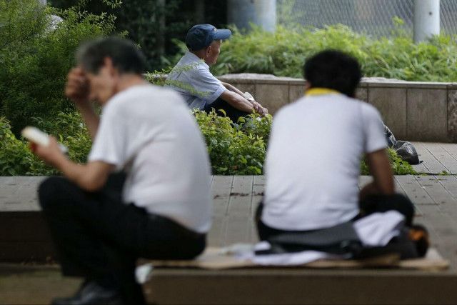 団塊世代は75歳、“働かない高齢者”急増で実は「消費にブレーキ」　賃上げ届かぬシニアに仕事が必要