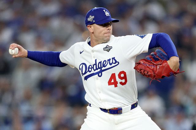 「一気にゲームを壊すロバーツ采配」大谷翔平を援護できなかったトライネンがまたしても炎上。辛辣な声も「どうして投げさせるんだろう」