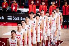 日本に対し“88年ぶりの苦杯”を舐めた中国代表。試合後はメディアとファンからの非難に晒されている。(C)FIBA