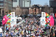 約３万8000人を陰で支えた東京マラソンの“おもてなし”に海外ランナーから賛辞が続々「感謝しかない」「私たちのために貴重な時間を割いてくれた」