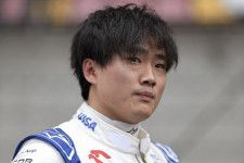 中国GPではマグヌッセンとの接触でリタイアに追い込まれた角田。(C) Getty Images