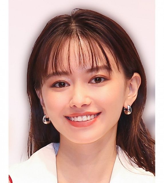 山本舞香、引き締まった美ウエストと背中を大胆に披露し「憧れのスタイル」「お腹キレイすぎ」と反響の声続々 エンタメ 写真 Goo ニュース