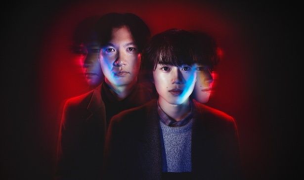 実写ドラマ「十角館の殺人」全5話独占配信中、世界中のミステリーファンを熱狂させる原作者・綾辻行人の魅力に迫る