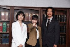 ドラマ「JKと六法全書」の囲み取材会が行われ、幸澤沙良、大東駿介、黒木瞳が登場
