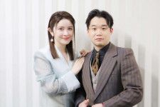 ドラマ「Destiny」(テレビ朝日系)で夫婦役を演じる宮澤エマ＆矢本悠馬にインタビュー