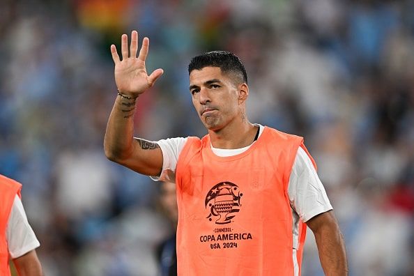 バルサでの背番号は9に決定、スアレスがリバプールファンにメッセージ | ゲキサカ