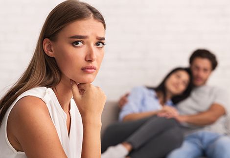 「男女の間に友情なんて、あるわけない」疑心暗鬼になる彼女に、女の親友を紹介したら…