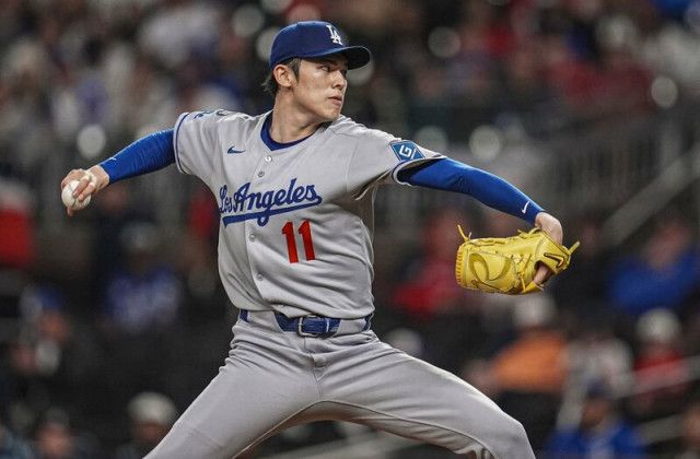 佐々木朗希が7試合目でメジャー初勝利 深夜1時26分の白星に