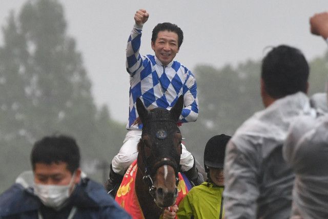【ＮＨＫマイルＣ】「本当に３歳か！？」頂点奪取のシャンパンカラー　ゴールドシップの背中を知る内田博も驚きの馬体
