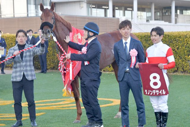 アメリカJCC】ダノンデサイル快勝も安田翔伍調教師は〝答え