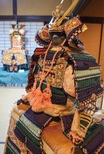 五月人形と吊るし飾り 三崎昭和館で特別展〈三浦市〉