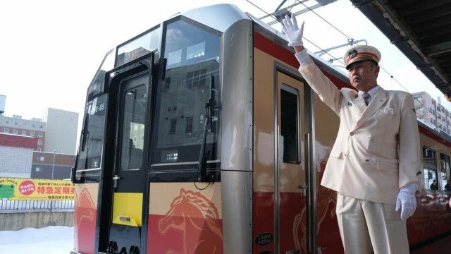 JR北海道H100形､｢旧国鉄色｣装飾列車導入の狙い ｢個性的な車両｣で日高本線と室蘭本線をPR