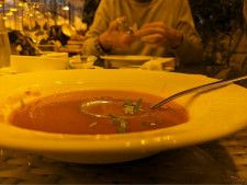 アイスランドのレストランで味わったトマトスープ（写真：筆者撮影）
