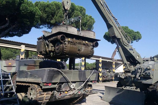 “状態が悪い”レオパルト2戦車まもなく修理完了 ウクライナへ供与のスペイン車両 追加分が手間取った理由とは