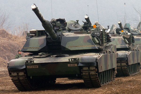 ウクライナ待望！ 最強戦車M1「エイブラムス」現地に到着 ゼレンスキー大統領が明言