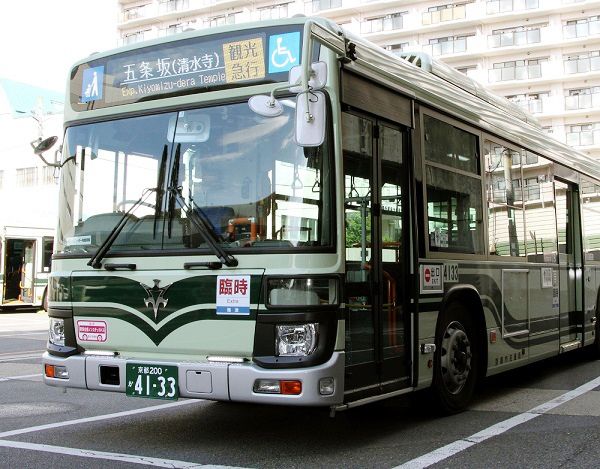 「観光客が多すぎて乗れない」回避なるか 「京都が最も混雑する季節」バス＆地下鉄を大増発