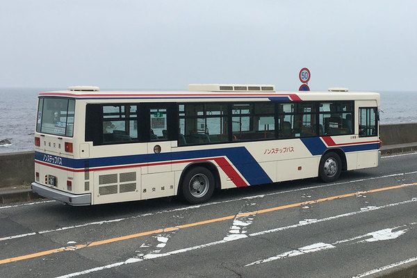 バスに「クレカやスマホで乗る」ついに地域まるごと対応！ 一般路線バス全車装着 茨城交通