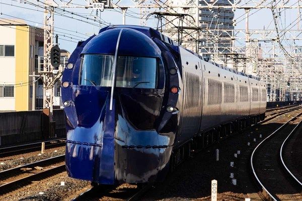日本の鉄道「運転は一流、ただ…」外国人記者ズバリ指摘 インバウンド対応100年の試行錯誤 いつの時代も“国主導”