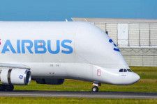 エアバスの超異形貨物機「ベルーガ」が神戸空港に飛来へ！ 到着日はいつ？ なぜ来るのか