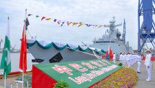中国船舶工業集団（CSSC）の滬東造船所で行われた新型フリゲート「ティップ･スルタン」「シャー・ジャハーン」2隻の就役式典の様子（画像：パキスタン海軍）。