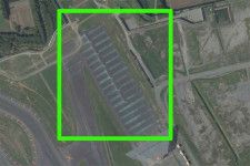 成田空港にある「緑の縞模様」（国土地理院の航空写真を加工）。