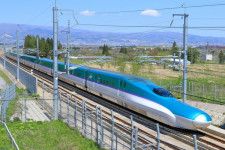 北海道新幹線（画像：写真AC）。