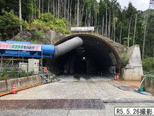 青崩峠トンネル静岡側（画像：飯田国道事務所）。