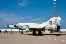 MiG-25戦闘機、画像の機体はリビア空軍のもの（画像：Rob Schleiffert [CC BY-SA 2.0] ）。