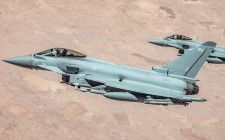 イギリス空軍のユーロファイター「タイフーン」（画像：イギリス国防省）。
