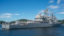 横須賀基地を母港にしたタイコンデロガ級巡洋艦「シャイロー」（画像：アメリカ海軍）。