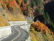 石川〜岐阜〜長野「最短ルート」高速道路は実現するか？「小松白川連絡道路」長期不通のスーパー林道を代替