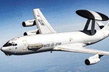 NATO「もう皿回しません」E-3早期警戒管制機の後継に最新型E-7を選定 運用開始は？