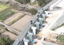 4車線化工事中の国道201号八木山バイパス（画像：国土交通省）。