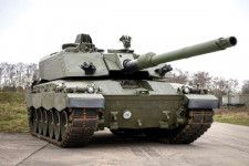 滑腔砲が採用される予定の「チャレンジャー3」戦車の試作車（画像：RBSL）。