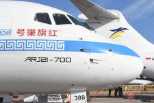 中国「米国産旅客機の丸パクリではありません！」本当？ 「ARJ21」ベース機からの変化は