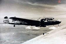 飛行する九六式陸上攻撃機（画像：サンディエゴ航空宇宙博物館）。