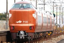 JR西日本の新型273系電車（画像：写真AC）。