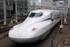 東海道新幹線のN700S（乗りものニュース編集部撮影）。