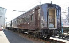 旧型客車（画像：秩父鉄道）。