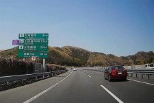 北関東道の栃木・群馬県境付近（ドライブレコーダー）。