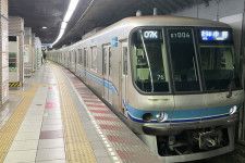 地下鉄東西線「混雑と遅延解消の切り札」ついに使用開始へ！“昭和の駅”にピカピカの新ホームが出現