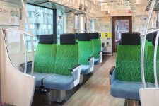 東急東横線の座席指定サービス「Q SEAT」（大藤碩哉撮影）。