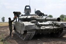 T-72戦車も「亀戦車」のベースになっている（画像：ロシア国防省）。